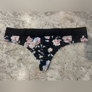 VS PINK Logo Waistband Velvet panty Thong LARGE  NWT Floral
